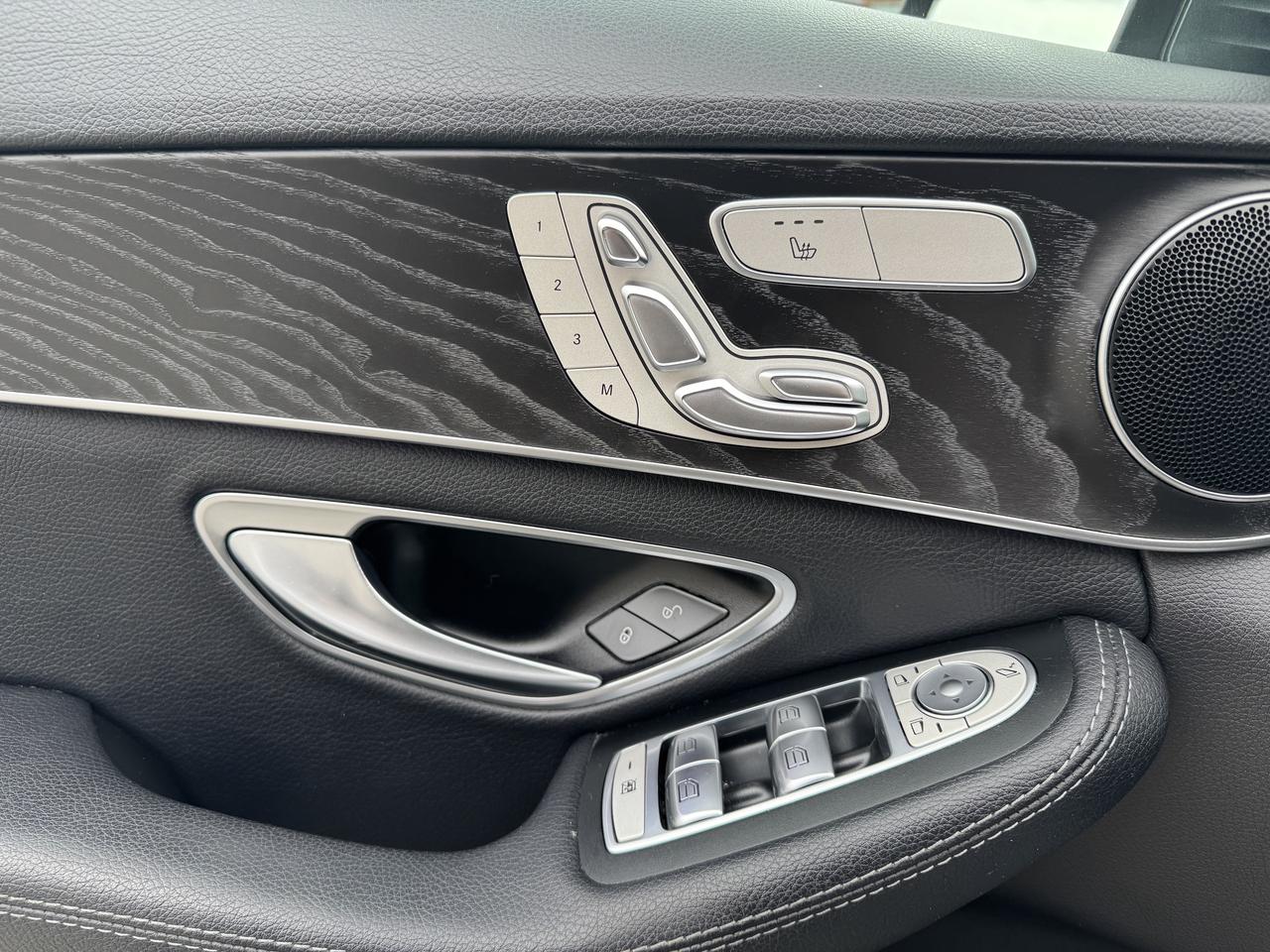 2019 Mercedes-Benz C-Class C 300 4MATIC Sedan Photo