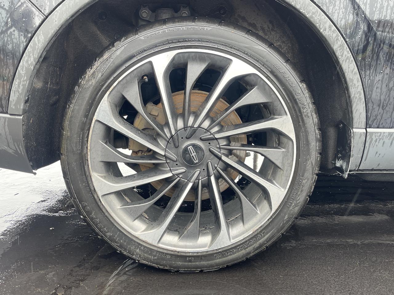 2020 Lincoln Aviator AS IS Photo4