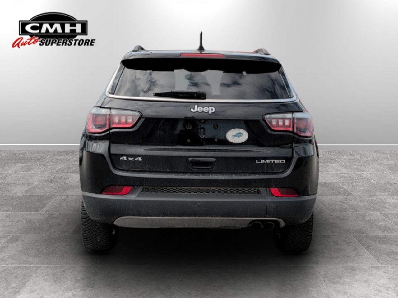 2017 Jeep Compass Limited  **CLAN CARFAX - PANO ROOF** Photo