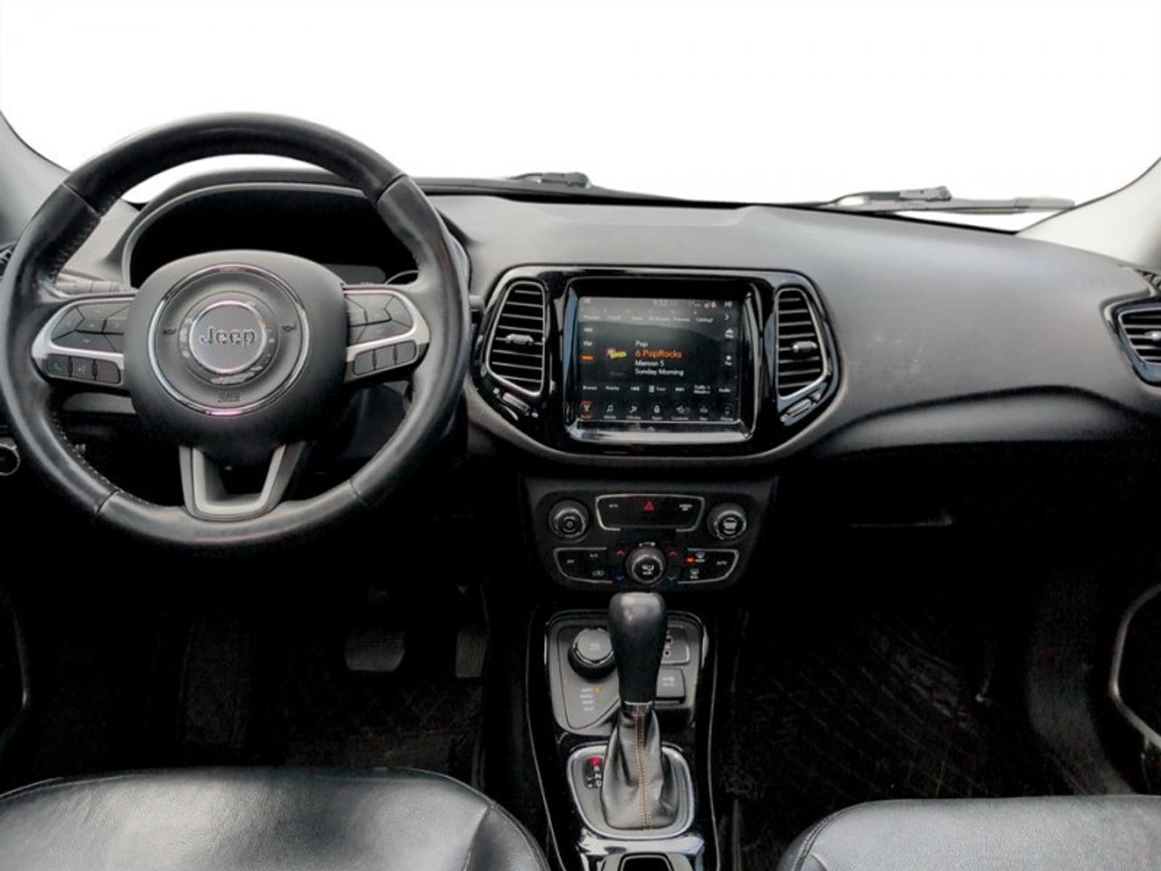 2017 Jeep Compass Limited  **CLAN CARFAX - PANO ROOF** Photo