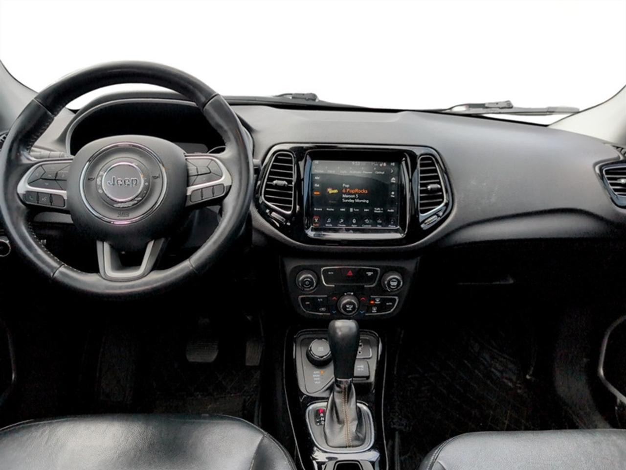 2017 Jeep Compass Limited  **CLEAN CARFAX - PANO ROOF** Photo