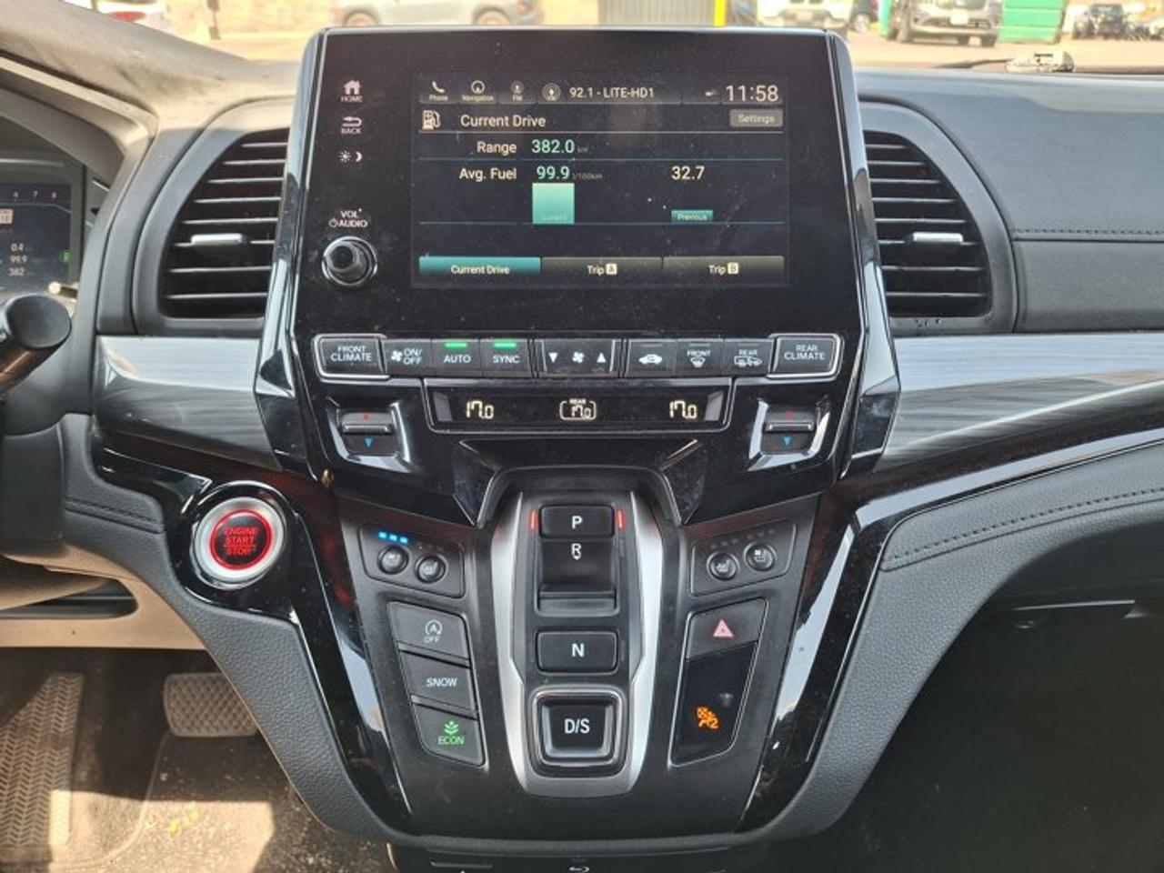 2023 Honda Odyssey Black Edition | Leather | Nav | Sunroof | DVD | Heated Seats + Ventilated Seats | and More ! Photo
