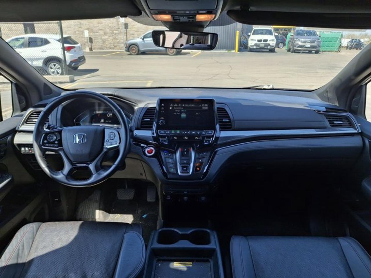 2023 Honda Odyssey Black Edition | Leather | Nav | Sunroof | DVD | Heated Seats + Ventilated Seats | and More ! Photo