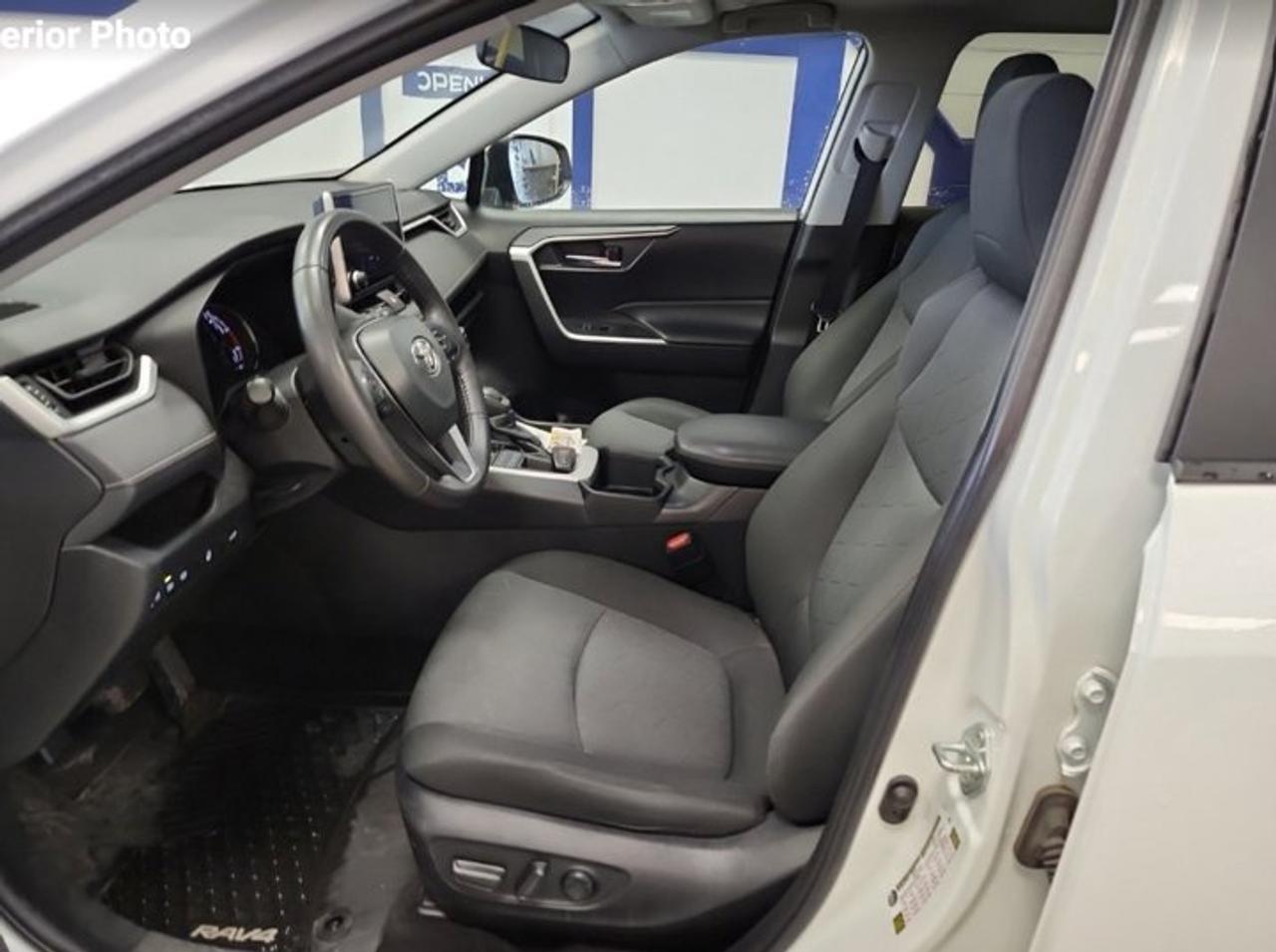 2021 Subaru Outback Premier AWD | Leather | Sunroof | Nav | Adaptive Cruise | Cooled Seats | Heated Wheel and More ! Photo