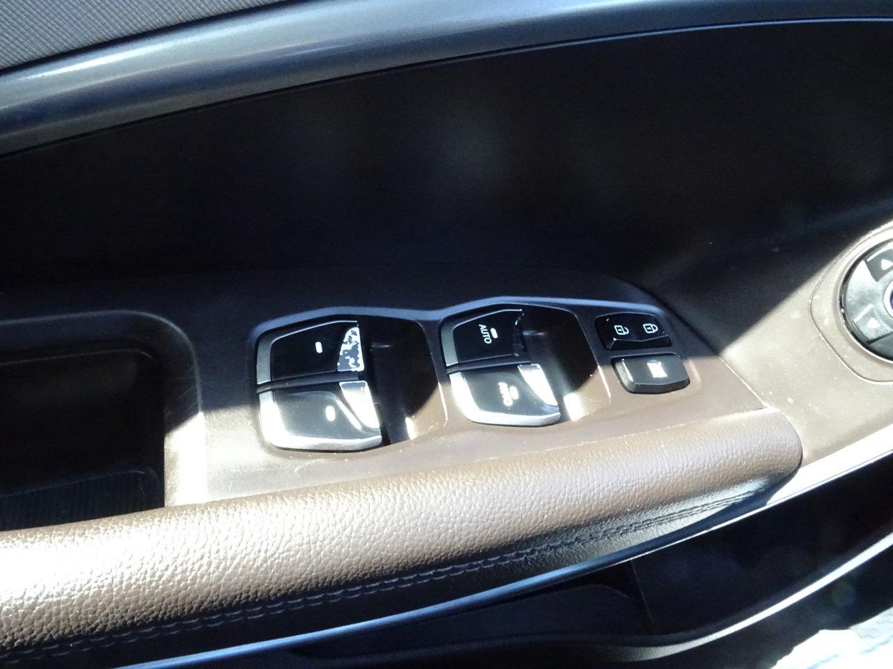 2019 Hyundai Santa Fe XL Luxury Photo