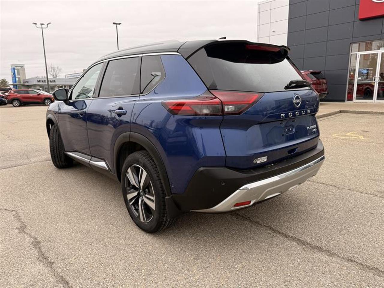 2022 Nissan Rogue Platinum CVT (2) Photo