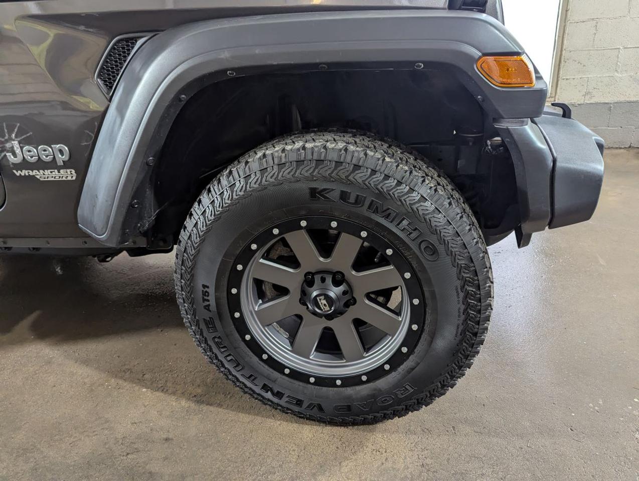 2021 Jeep Wrangler Sport with 3.6L V6 ENGINE/SOFT TOP ONLY!! Photo3