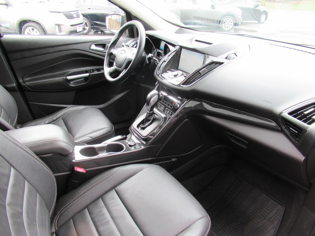 2015 Ford Escape Titanium Photo