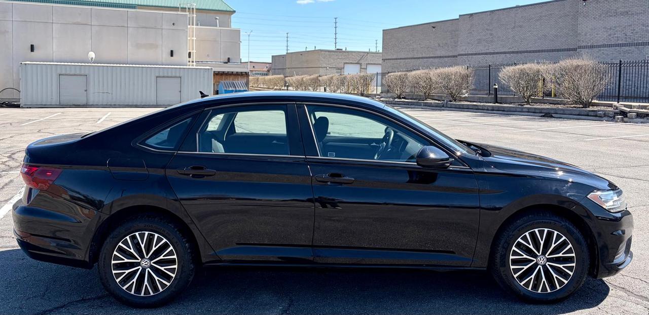 2021 Volkswagen Jetta Comfortline AUTO Photo3