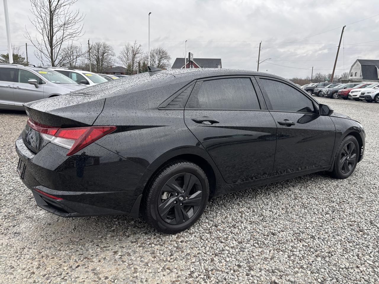 2022 Hyundai Elantra Preferred Photo4