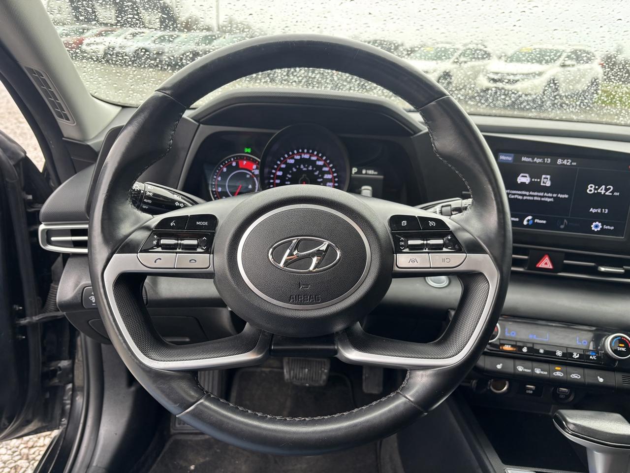 2022 Hyundai Elantra Preferred Photo