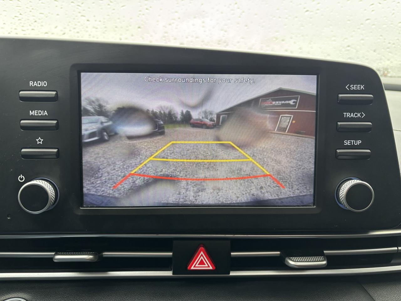 2022 Hyundai Elantra Preferred Photo