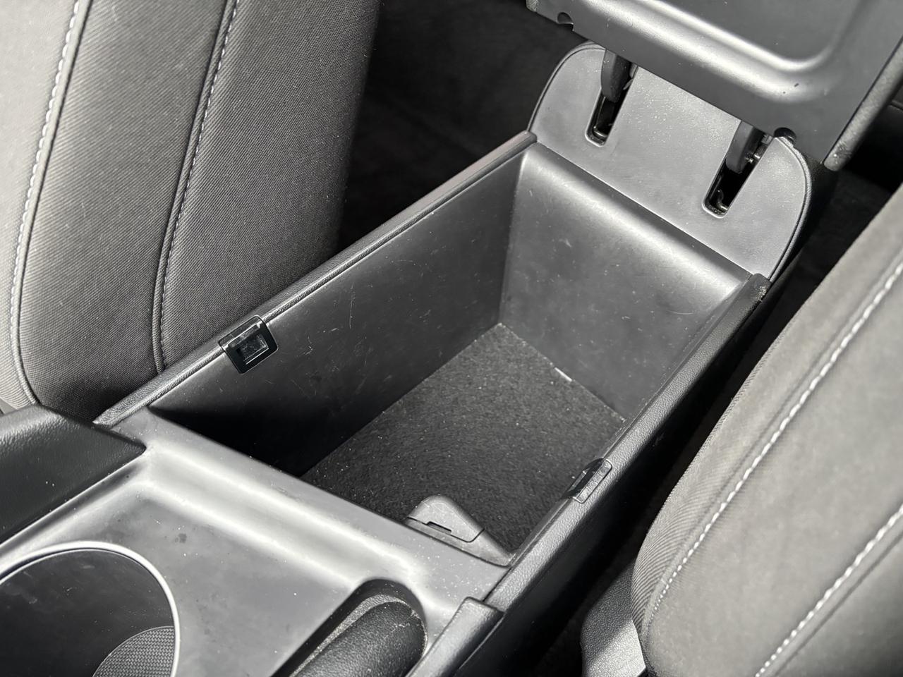 2022 Hyundai Elantra Preferred Photo