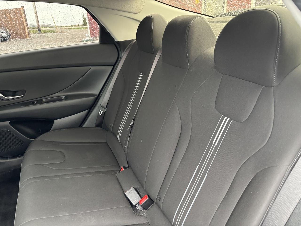 2022 Hyundai Elantra Preferred Photo