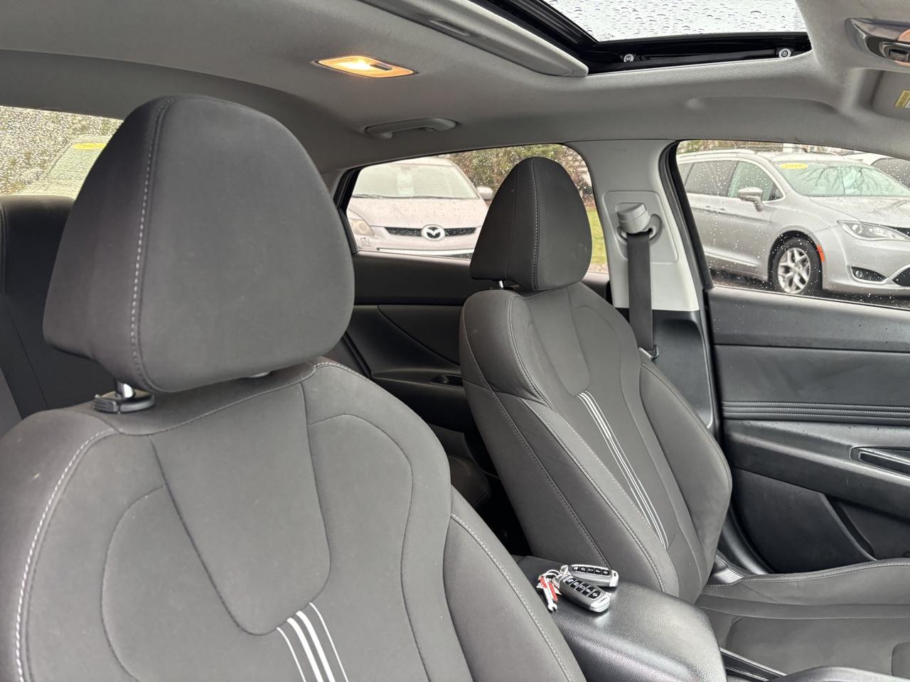 2022 Hyundai Elantra Preferred Photo