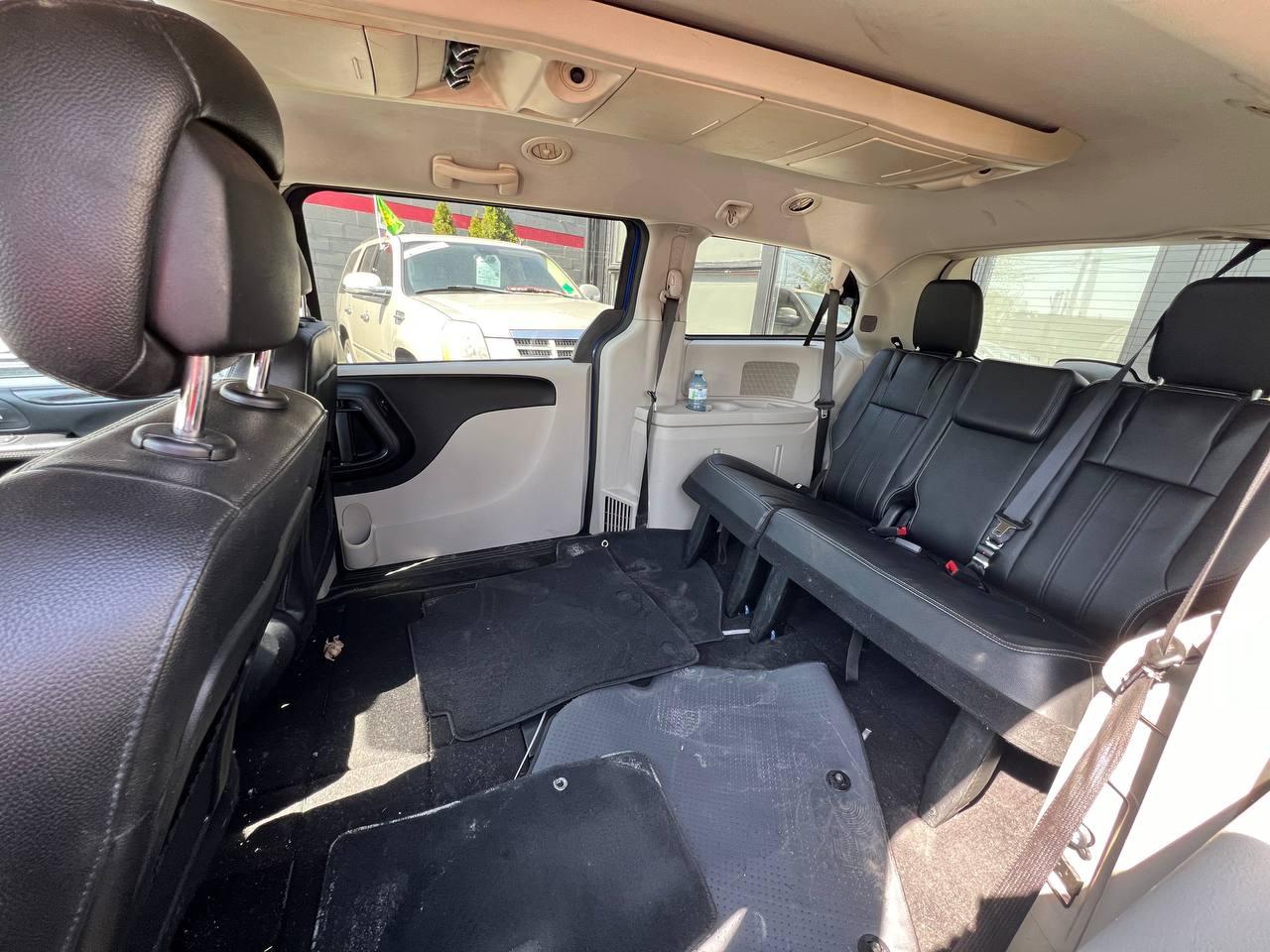 2018 Dodge Grand Caravan Crew Photo