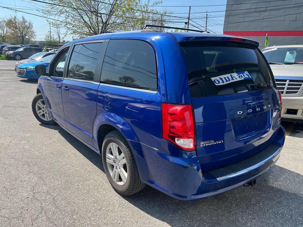 2018 Dodge Grand Caravan Crew Photo