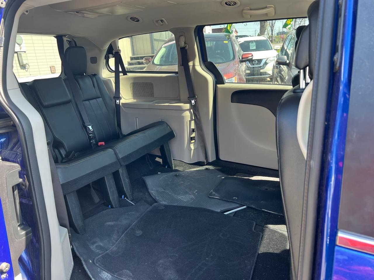 2018 Dodge Grand Caravan Crew Photo