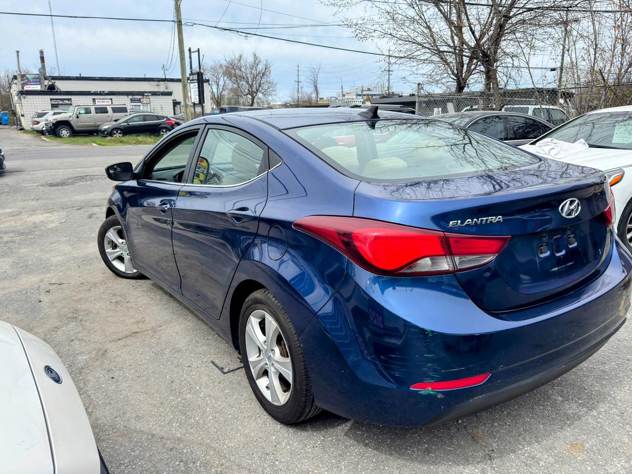 2016 Hyundai Elantra Limited Photo