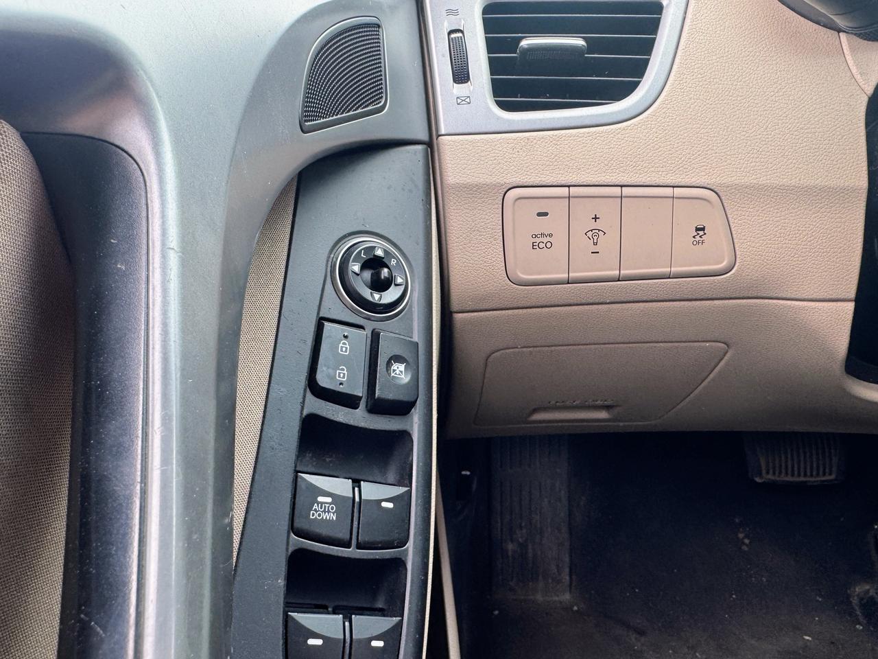 2016 Hyundai Elantra Limited Photo