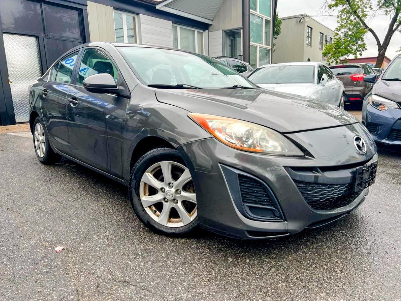 2011 Mazda MAZDA3 i Touring Photo