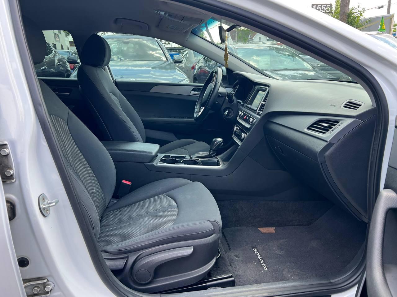 2018 Hyundai Sonata SE Photo