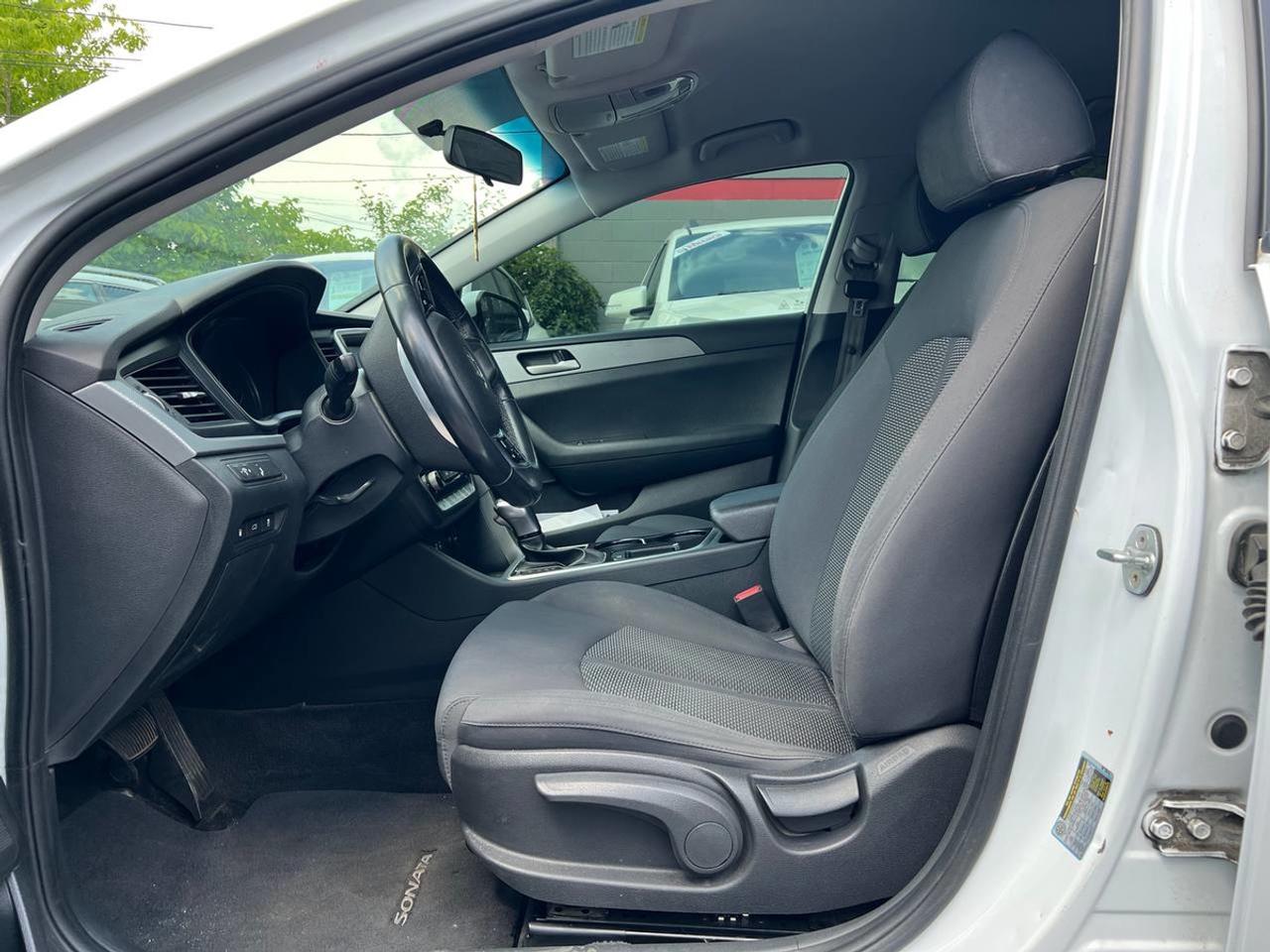 2018 Hyundai Sonata SE Photo4