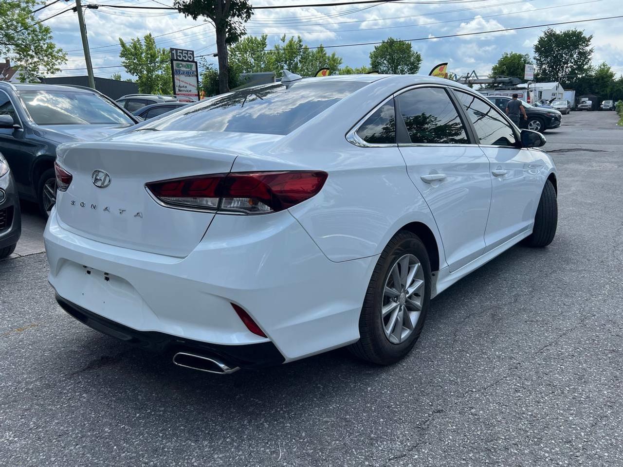 2018 Hyundai Sonata SE Photo2