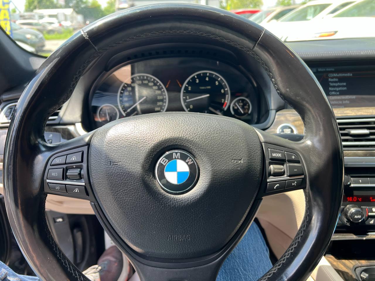 2012 BMW 7-Series 750i xDrive Photo4