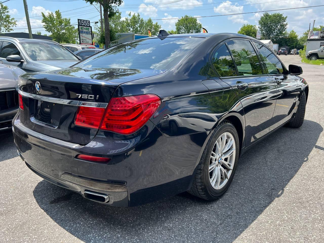 2012 BMW 7-Series 750i xDrive Photo