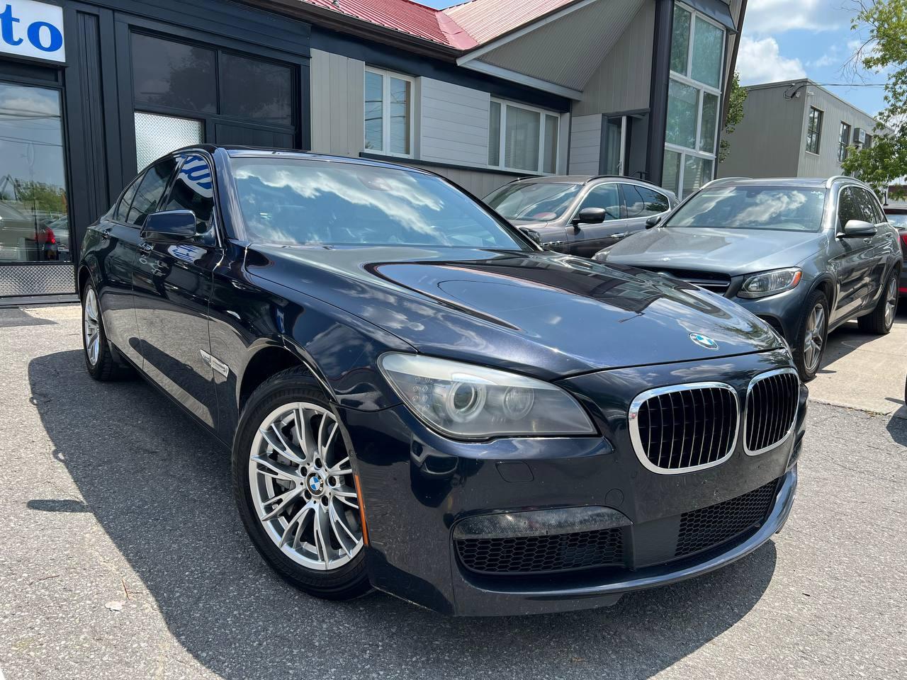 2012 BMW 7-Series 750i xDrive Photo