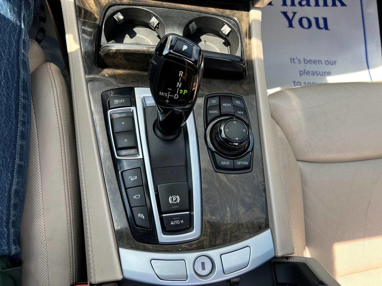 2012 BMW 7-Series 750i xDrive Photo