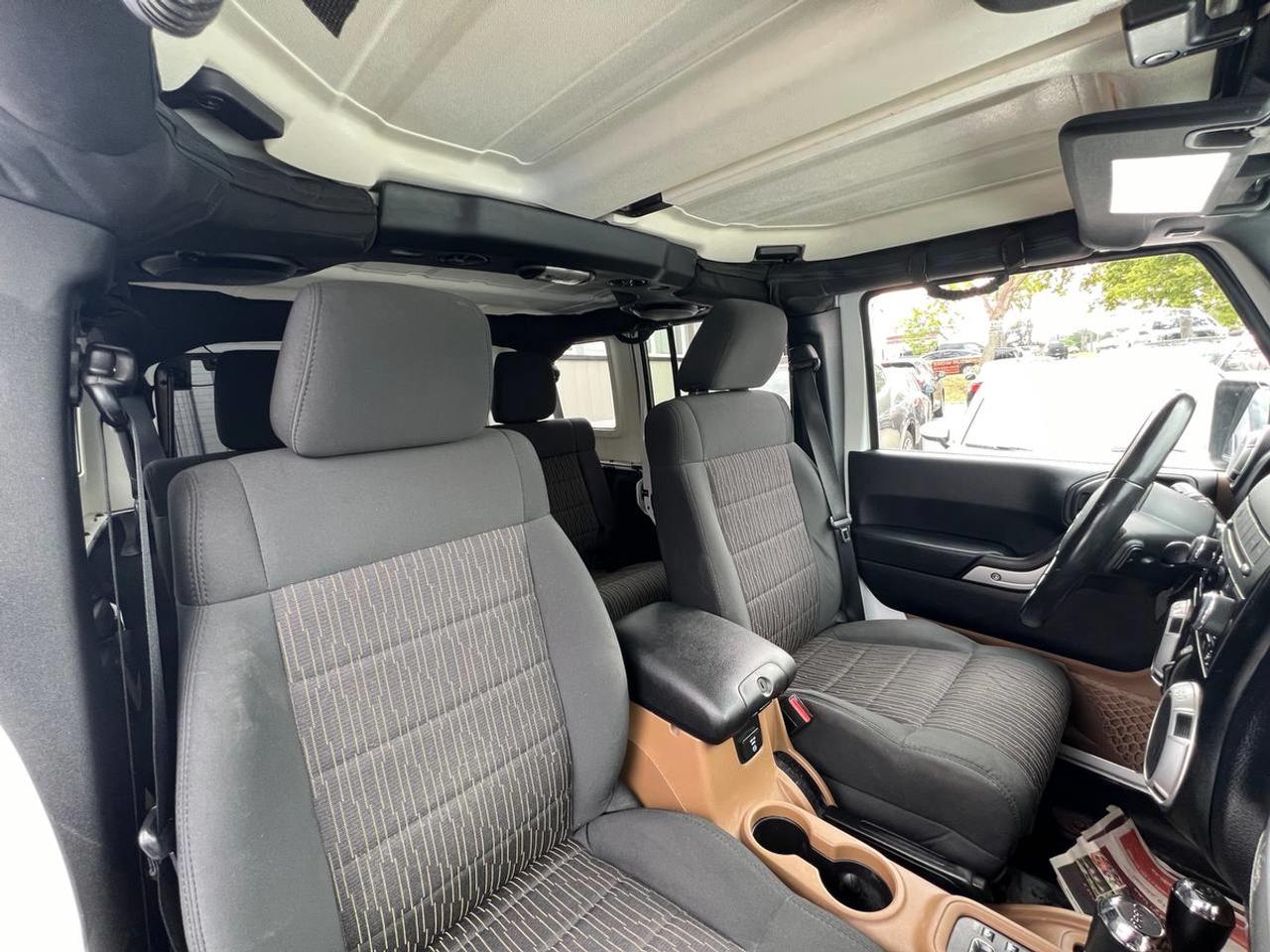 2012 Jeep Wrangler Sahara Photo