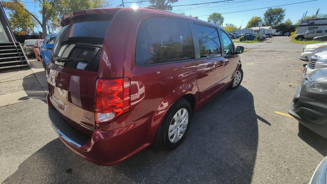 2014 Dodge Grand Caravan SE Photo3