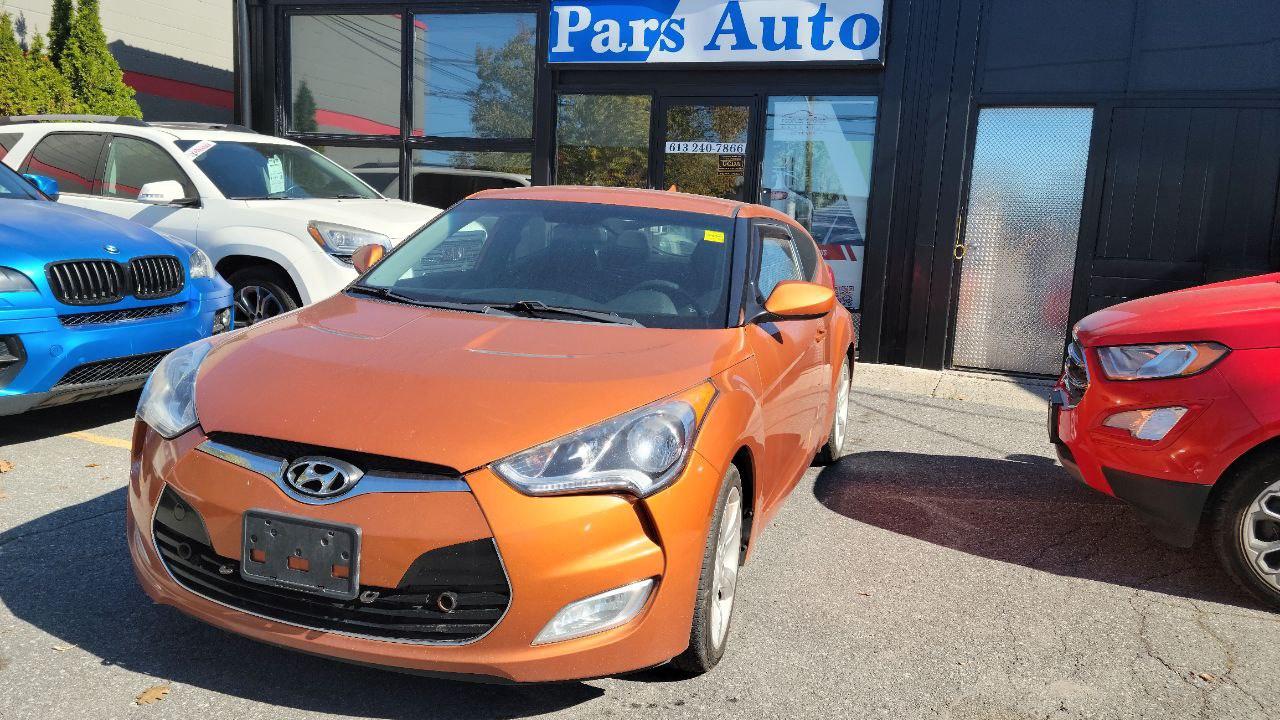 2014 Hyundai Veloster Base Photo0