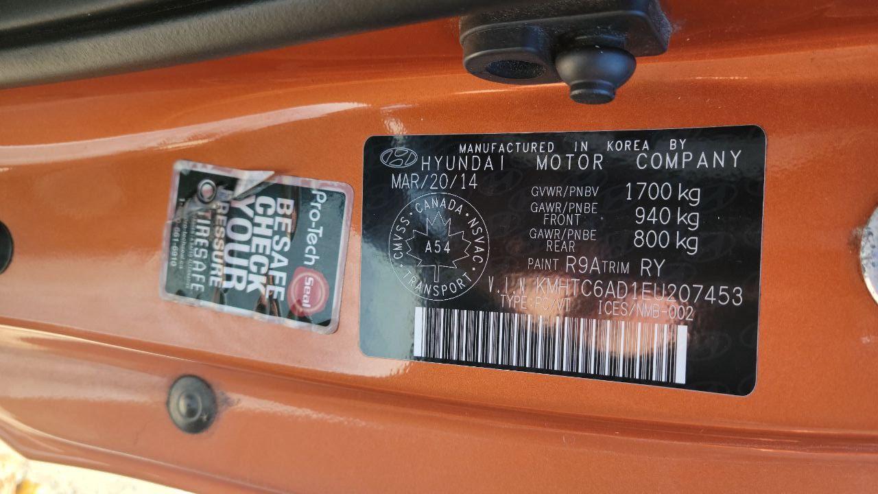 2014 Hyundai Veloster Base Photo