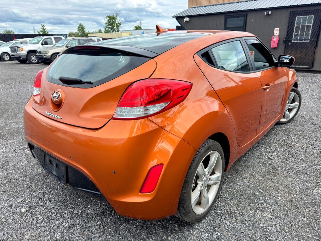 2014 Hyundai Veloster Base Photo