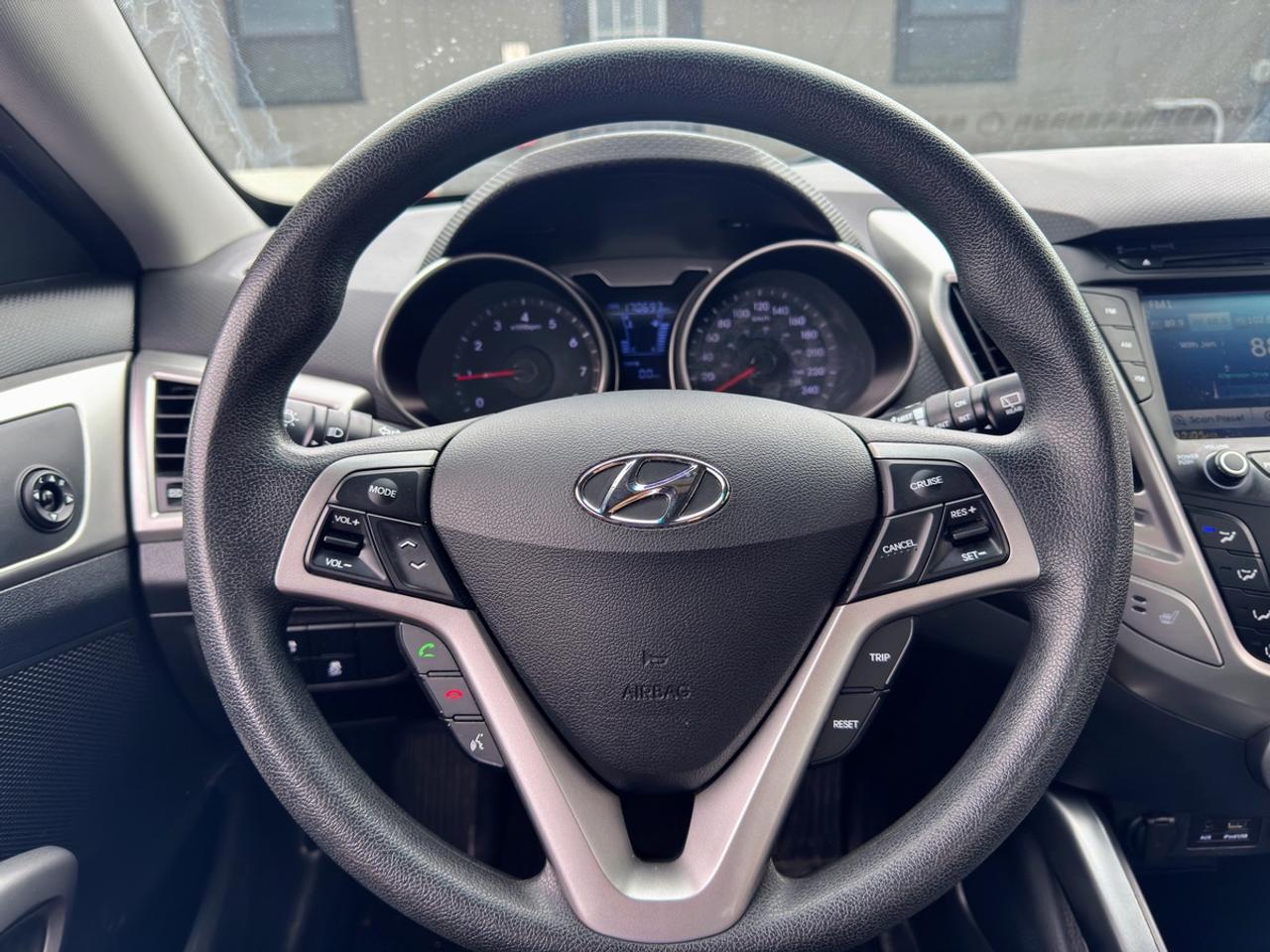 2014 Hyundai Veloster Base Photo