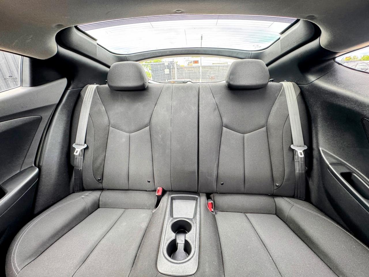 2014 Hyundai Veloster Base Photo