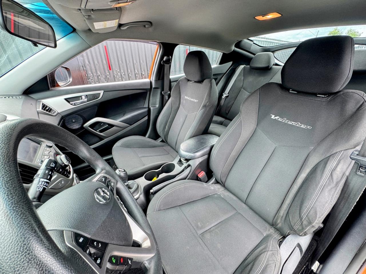 2014 Hyundai Veloster Base Photo