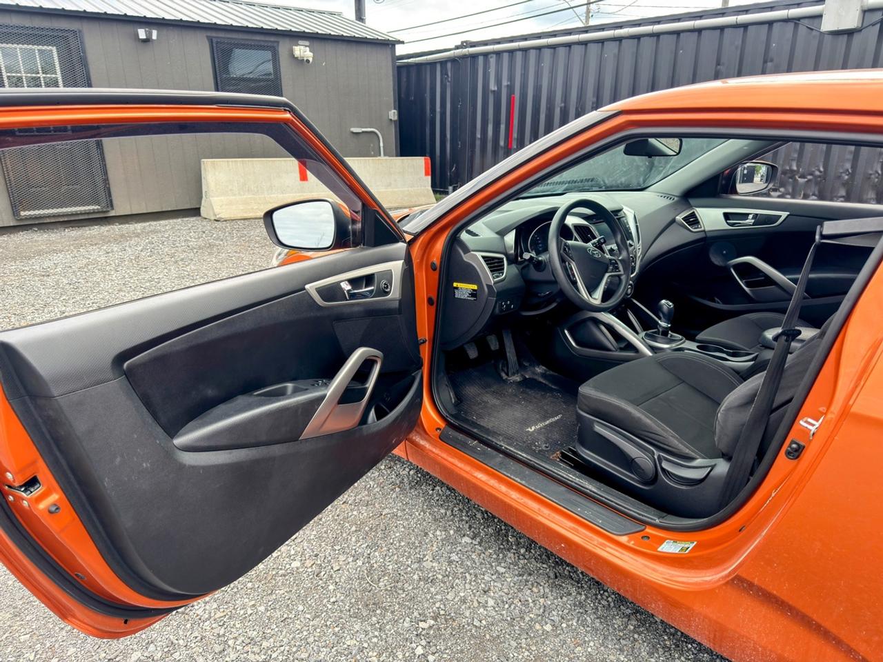 2014 Hyundai Veloster Base Photo
