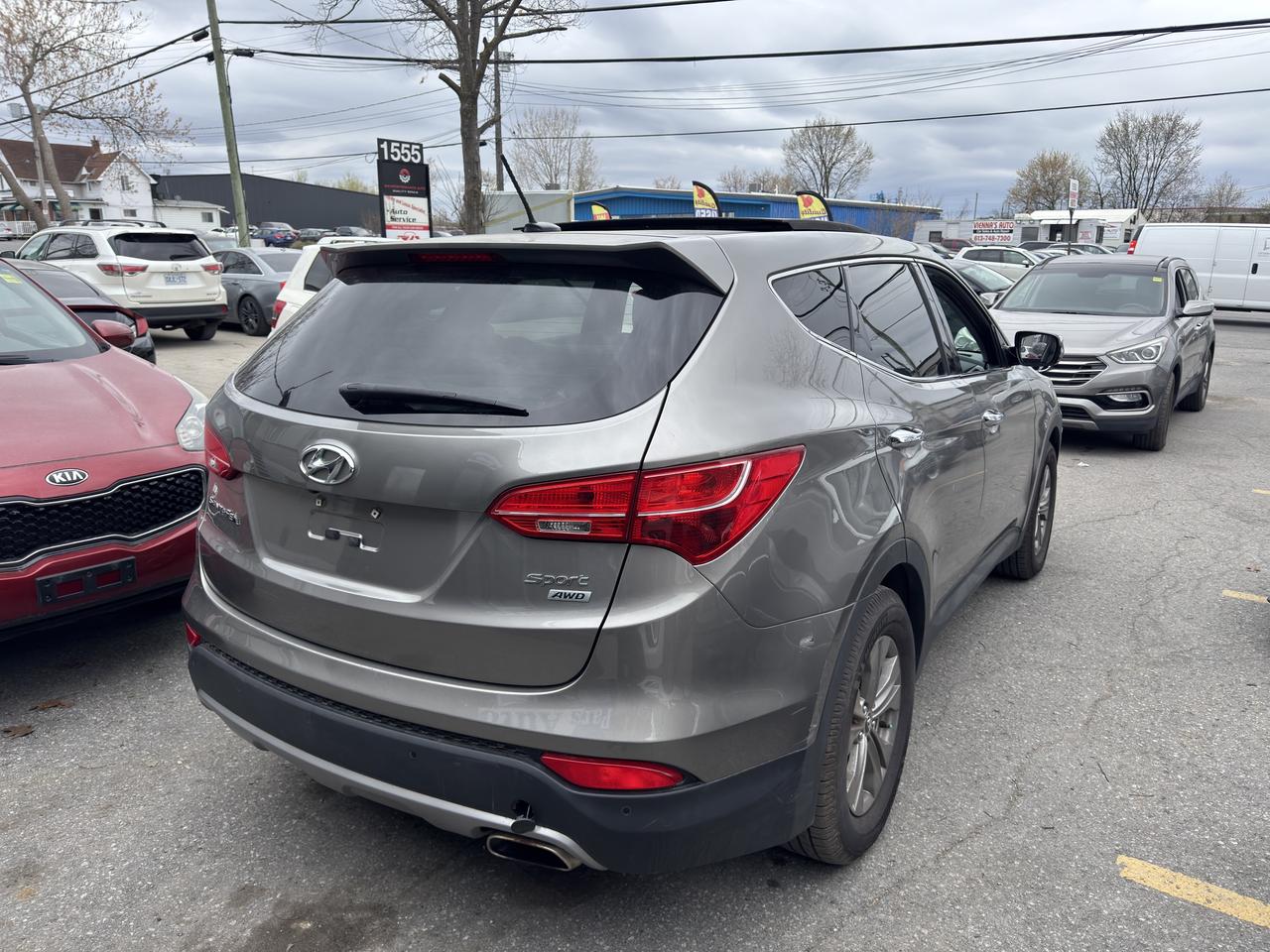 2014 Hyundai Santa Fe Sport GLS Photo