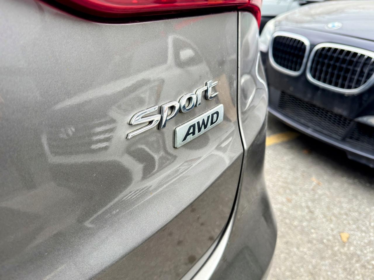2014 Hyundai Santa Fe Sport GLS Photo