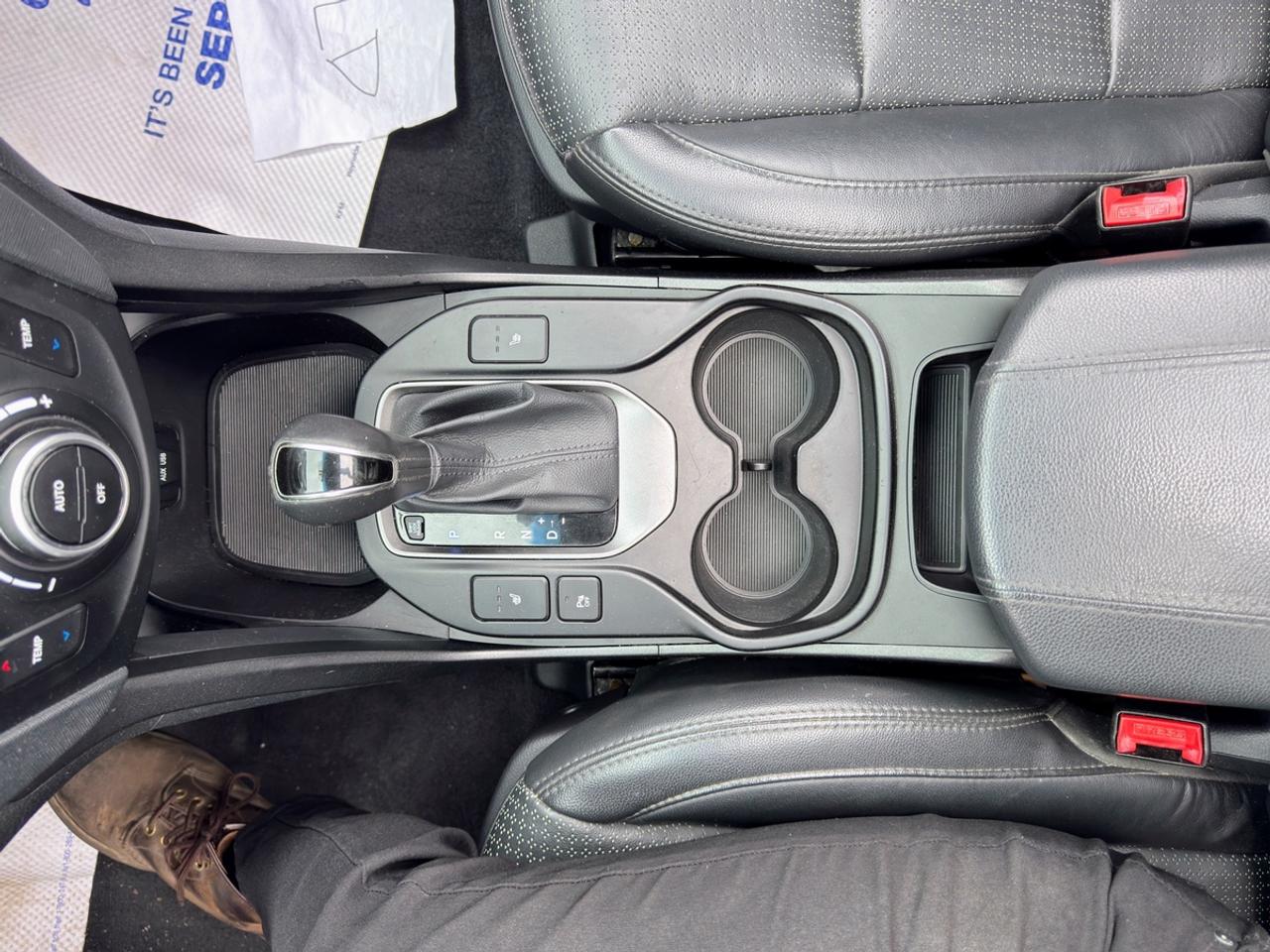 2014 Hyundai Santa Fe Sport GLS Photo