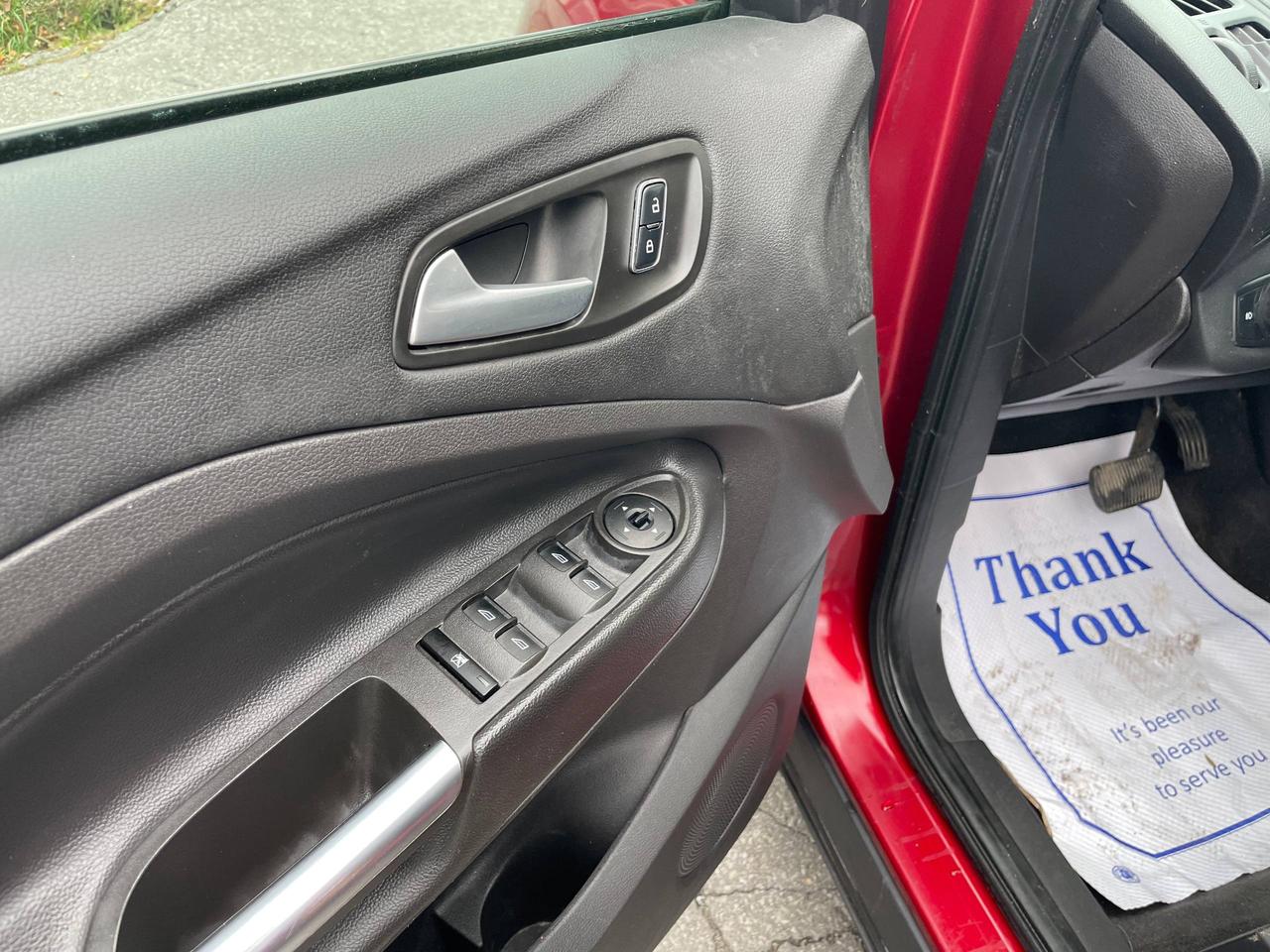 2014 Ford Escape SE Photo