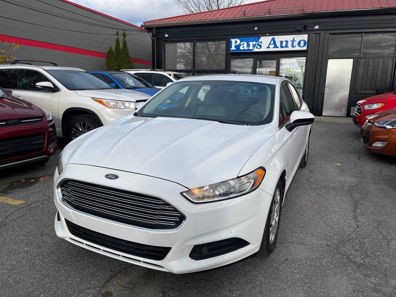 2013 Ford Fusion S Photo