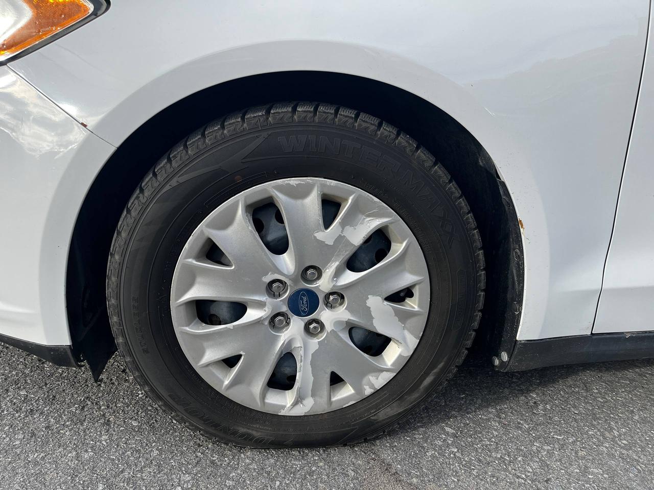 2013 Ford Fusion S Photo