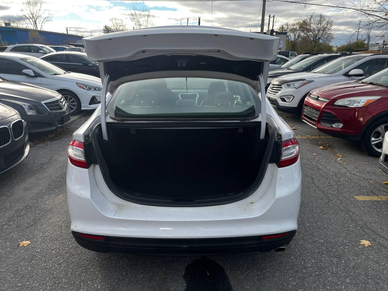 2013 Ford Fusion S Photo