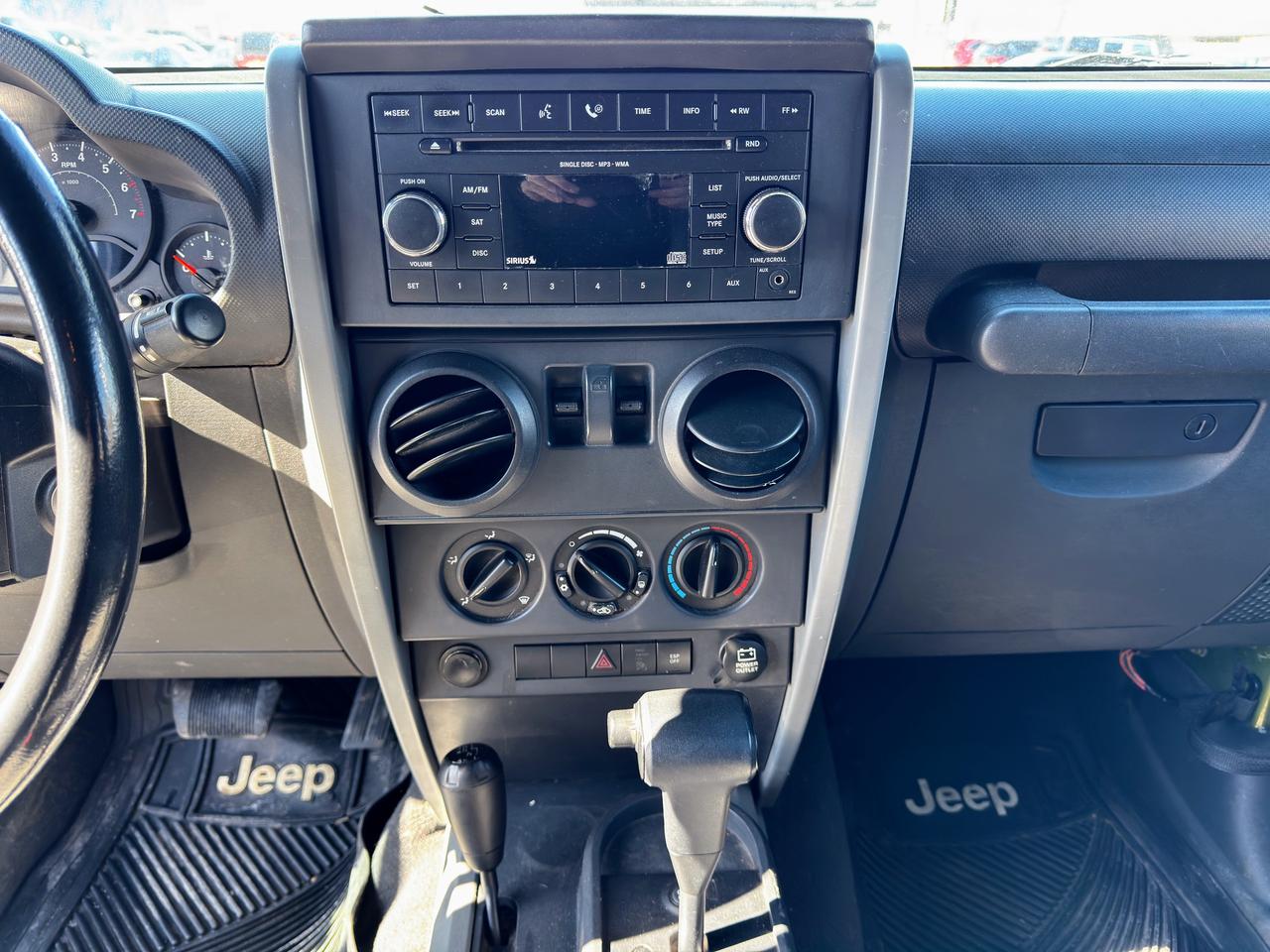 2007 Jeep Wrangler Sahara Photo