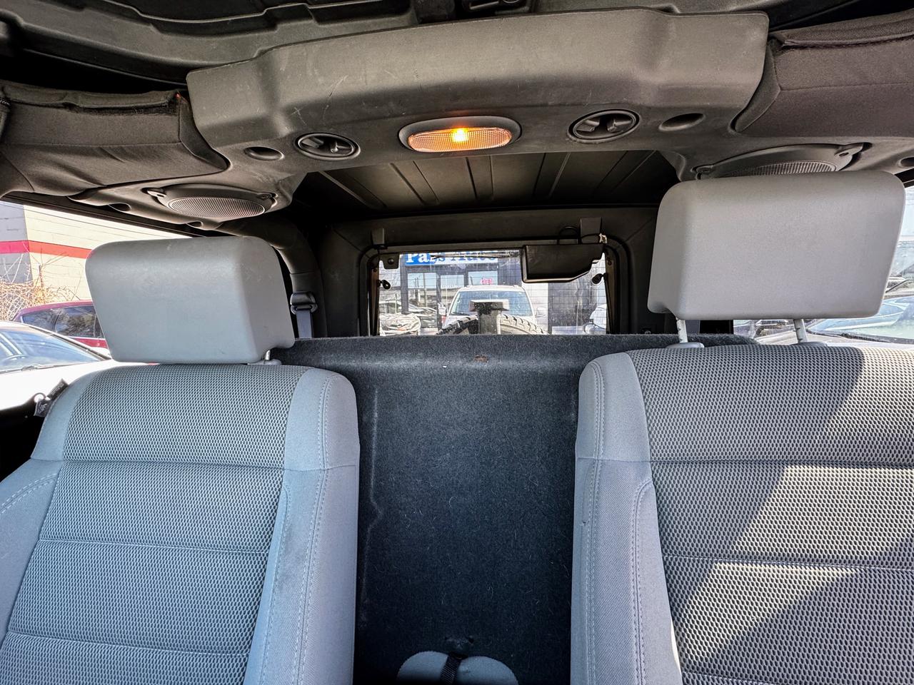 2007 Jeep Wrangler Sahara Photo